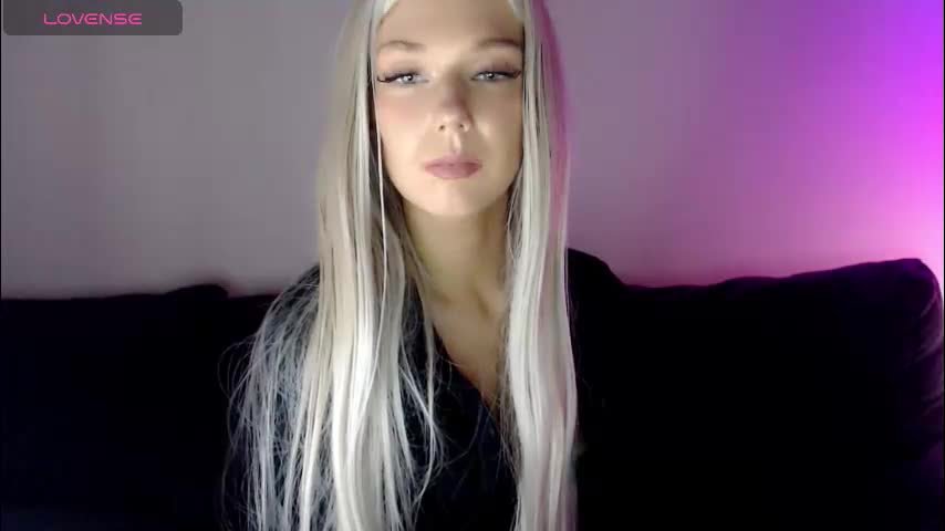 pervyblonde Live Sex December 13, 2025