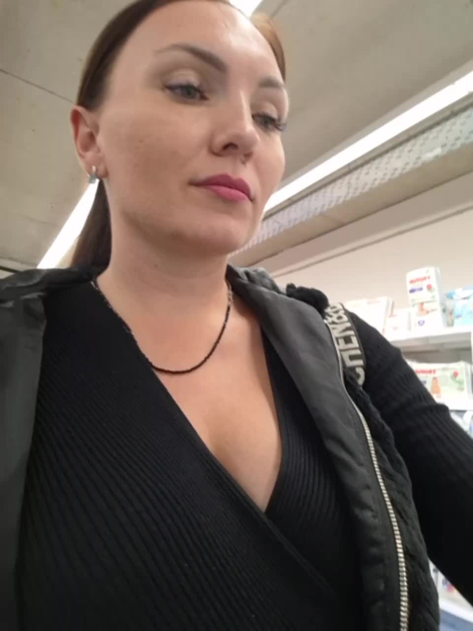 DIVORA Live Sex December 13, 2025