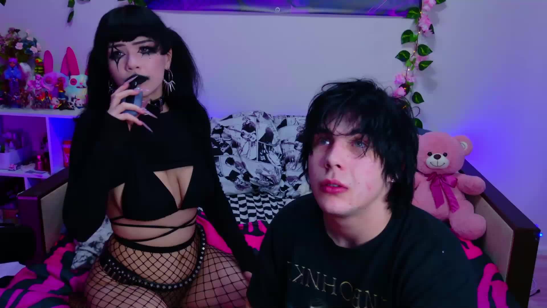 Night-angell Live Sex December 13, 2025
