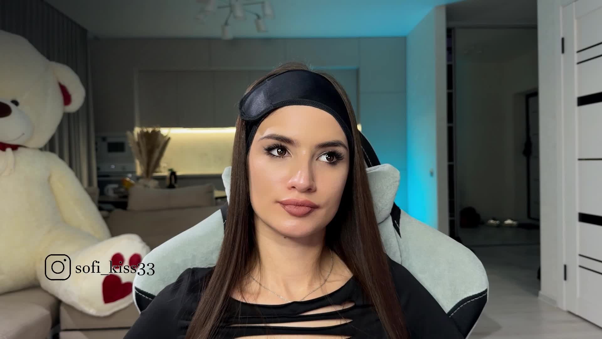 Sofi-Mi Live Sex December 17, 2025