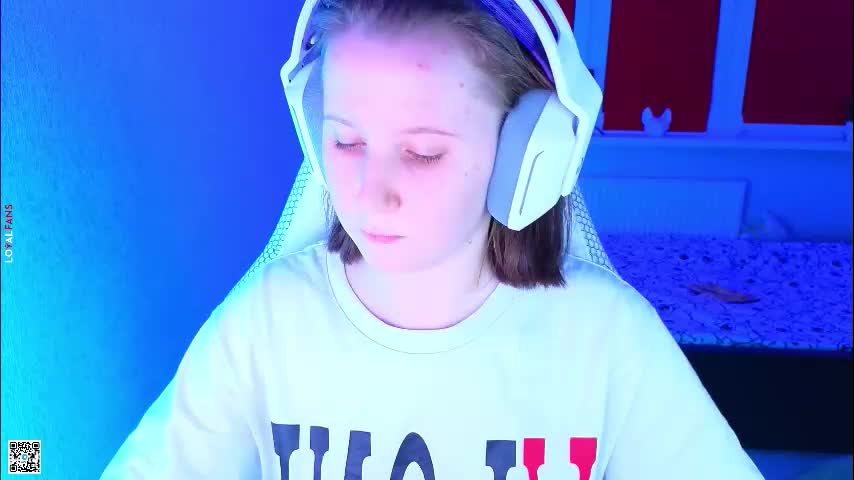 moon_avengers Live Sex December 13, 2025