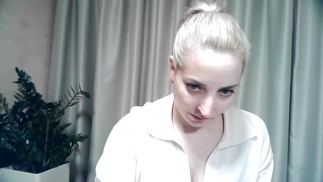 mariska-kiska Live Sex December 14, 2025