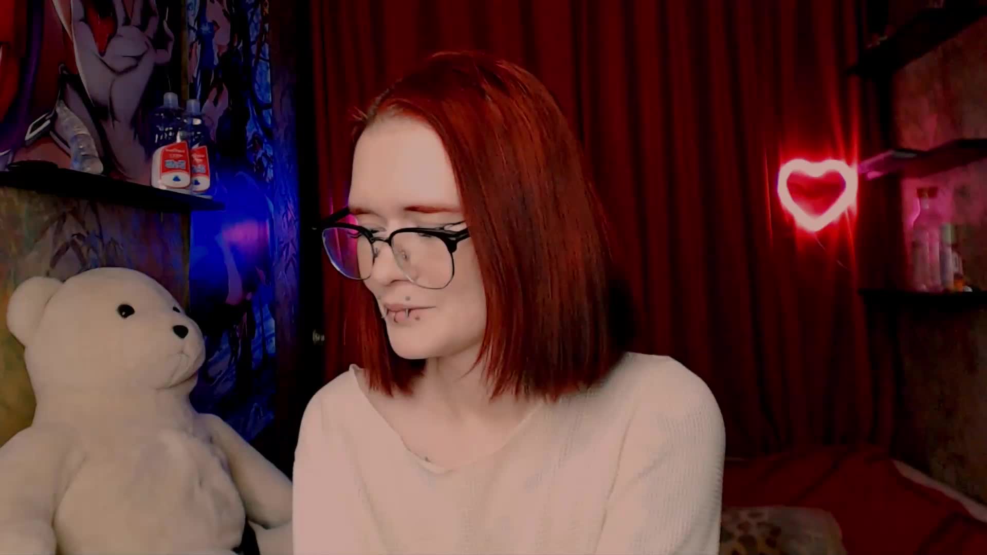 Velvet-and-Venom Live Sex December 17, 2025