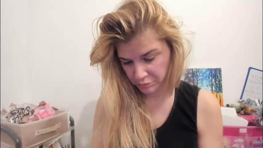 artsyandcraftsy_ Live Sex December 13, 2025