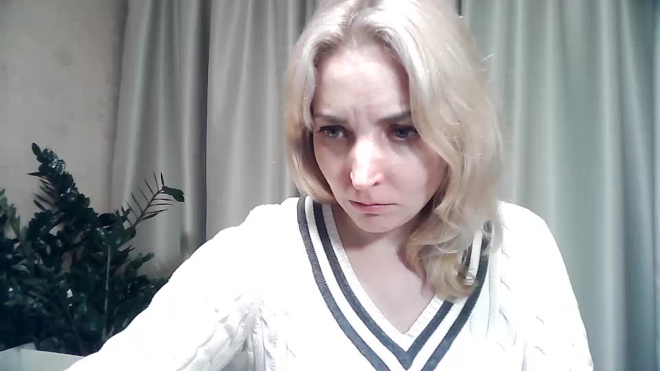 mariska-kiska Live Sex December 14, 2025