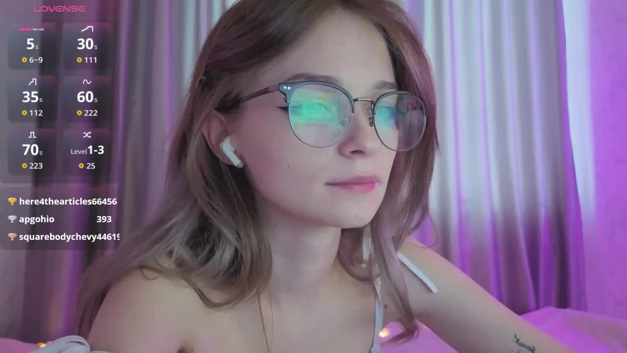 vialeta-baby Live Sex December 12, 2025