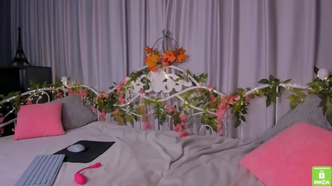 Amelia-skyy Live Sex December 14, 2025