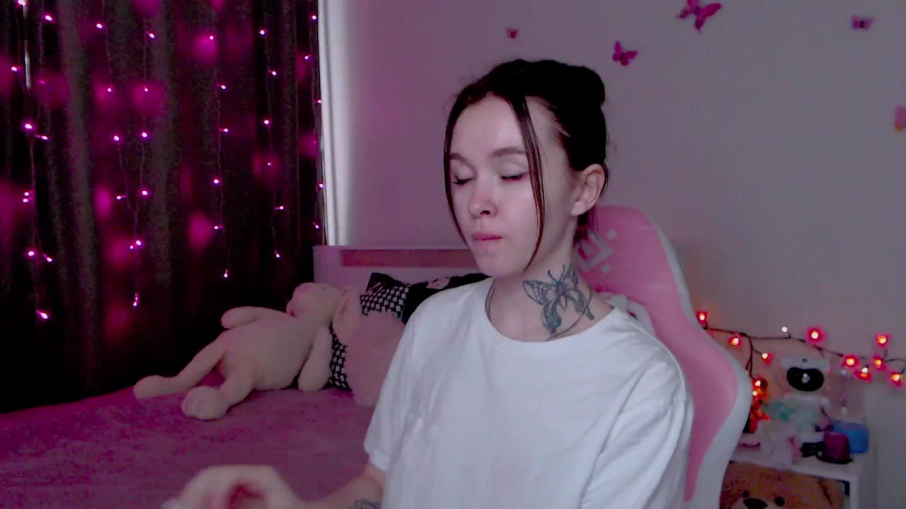 NaughtyMable Live Sex December 14, 2025