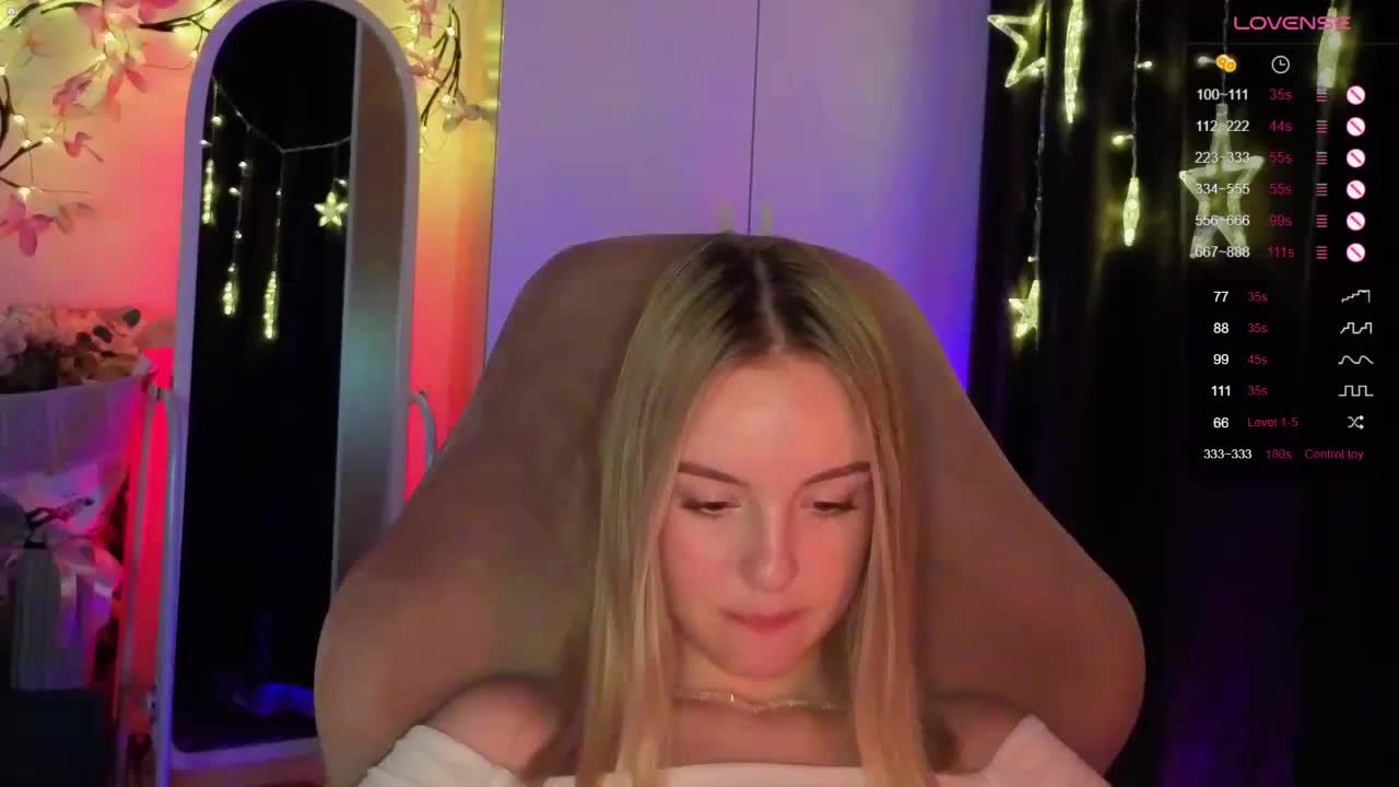 Nestyzz Live Sex December 17, 2025