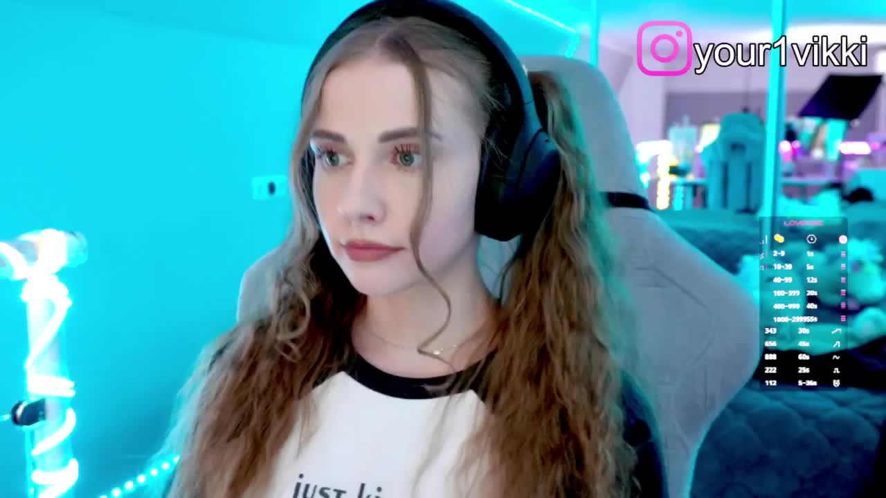 VikkiExtraCheese Live Sex December 17, 2025