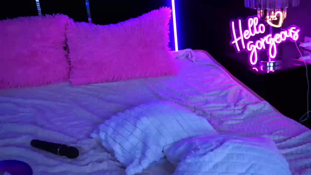 MysticGrace Live Sex December 17, 2025