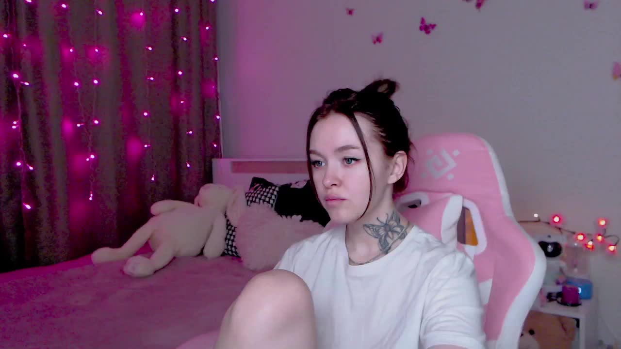 NaughtyMable Live Sex December 14, 2025