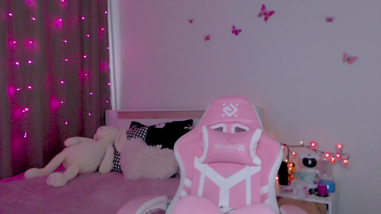 NaughtyMable Live Sex December 14, 2025