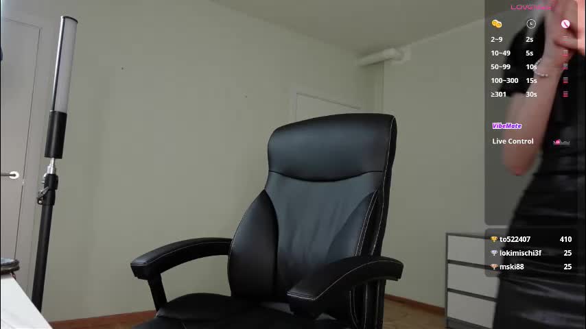 agelina_summer Live Sex December 17, 2025