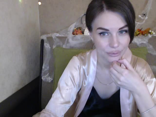 Nastya-29 Live Sex December 17, 2025