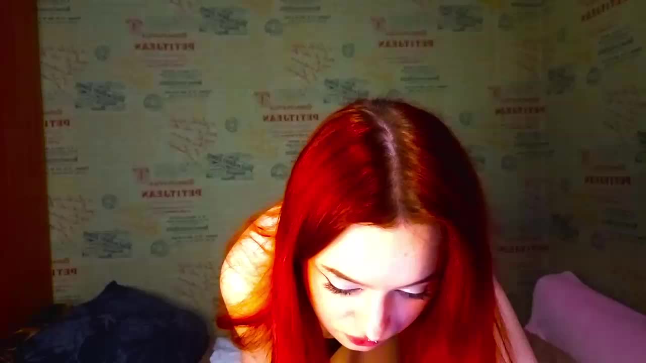 emiless Live Sex December 13, 2025