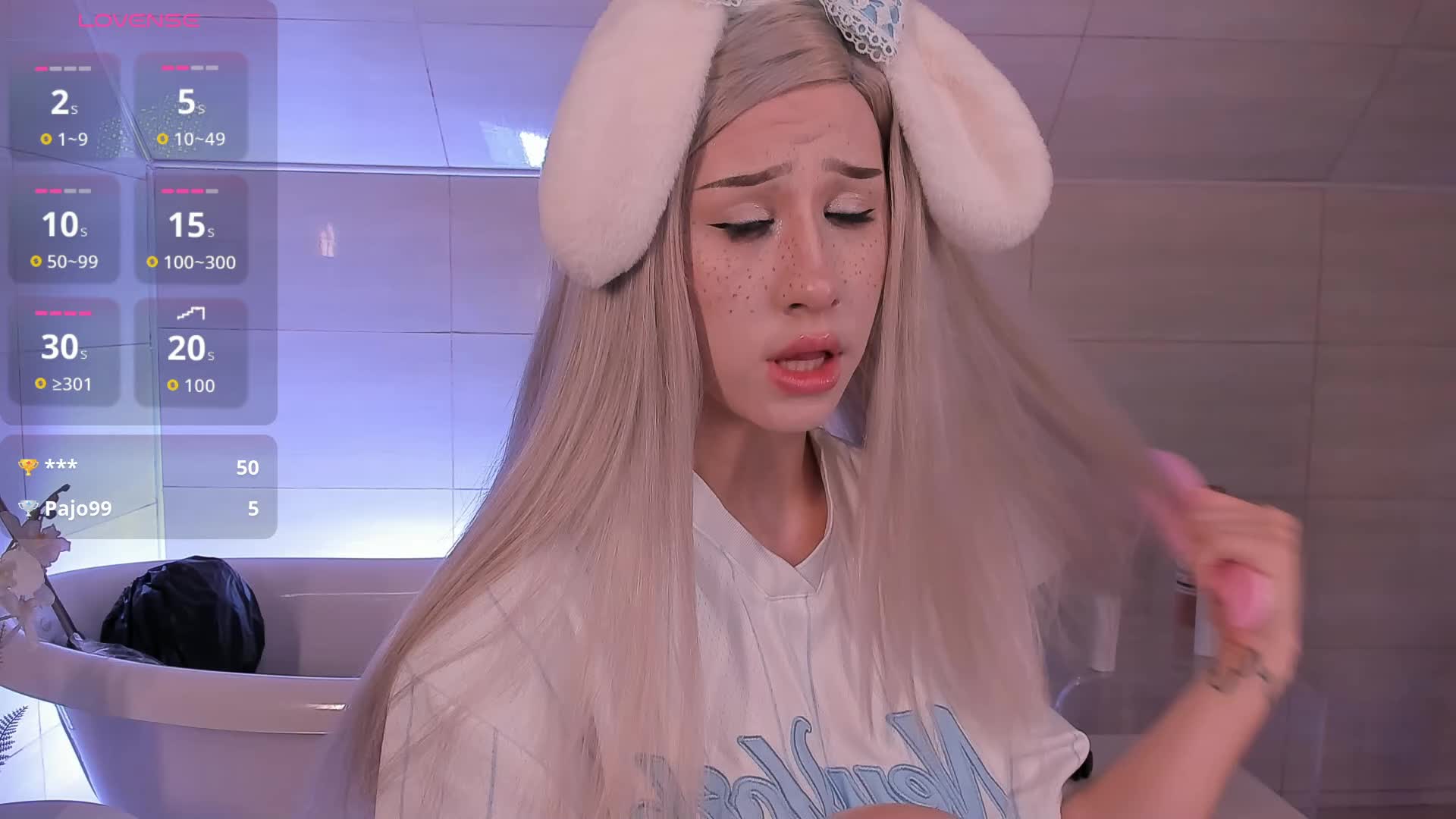 Necucubi Live Sex December 17, 2025