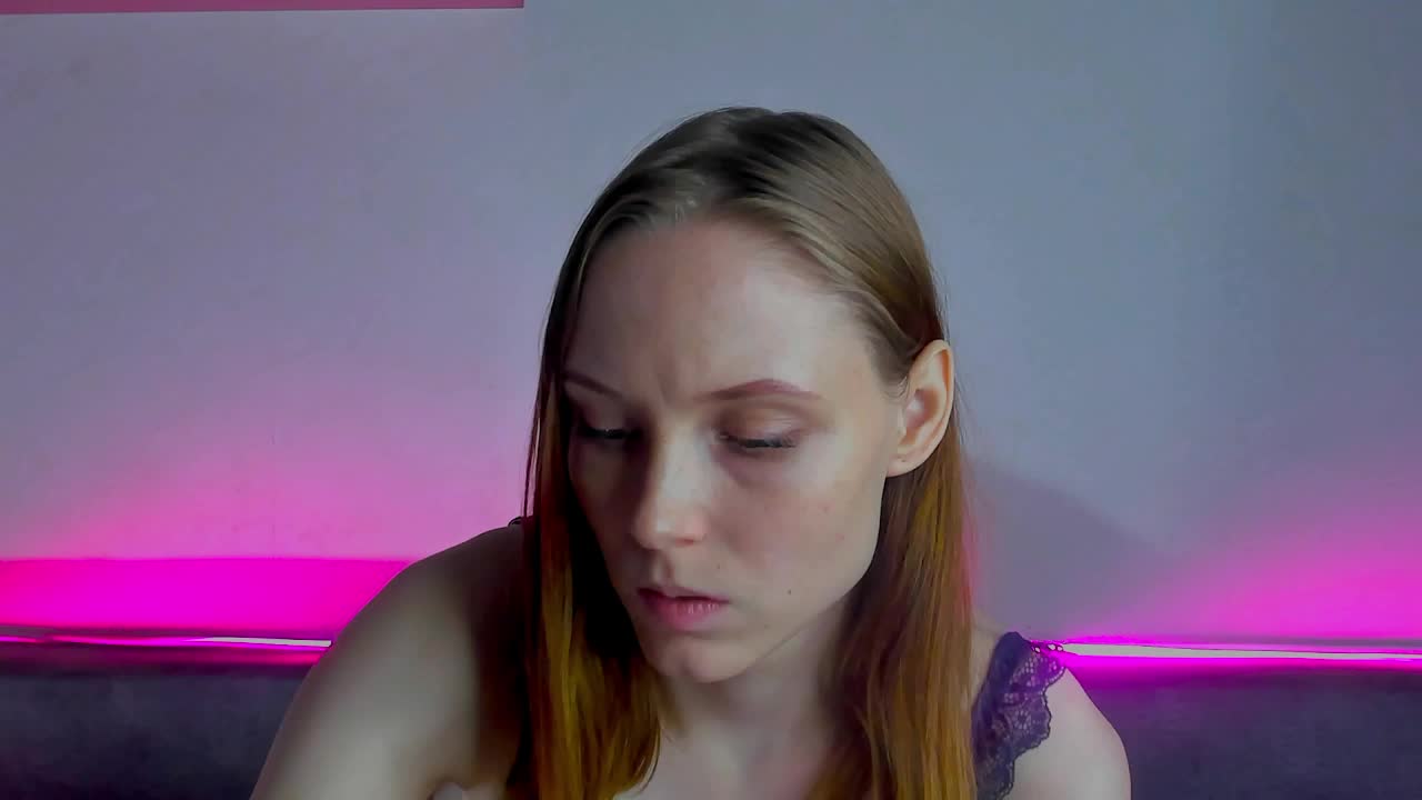 GinaLovely Live Sex December 17, 2025