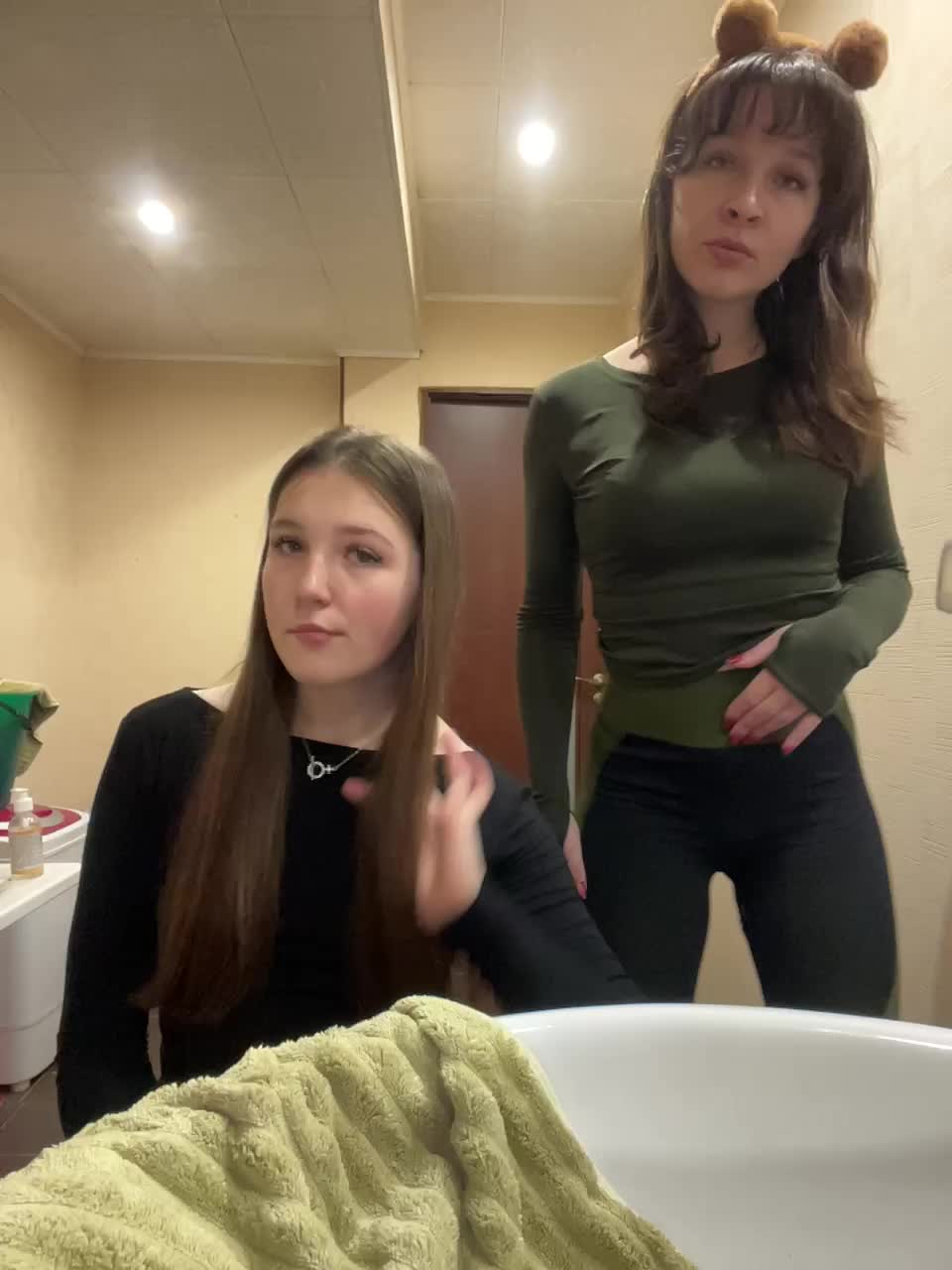 AHAHAC_HAXPEH_B_yHuTa3 Live Sex December 17, 2025