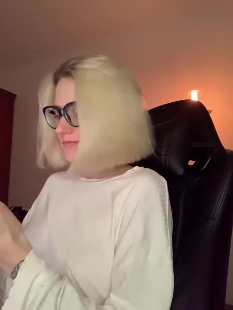 Asya_ Live Sex December 14, 2025