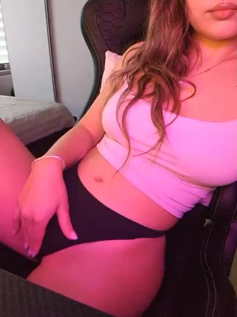 MissMiaX Live Sex December 14, 2025