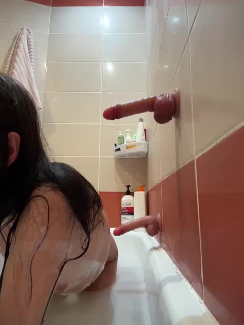 Valeria--sweet Live Sex December 13, 2025