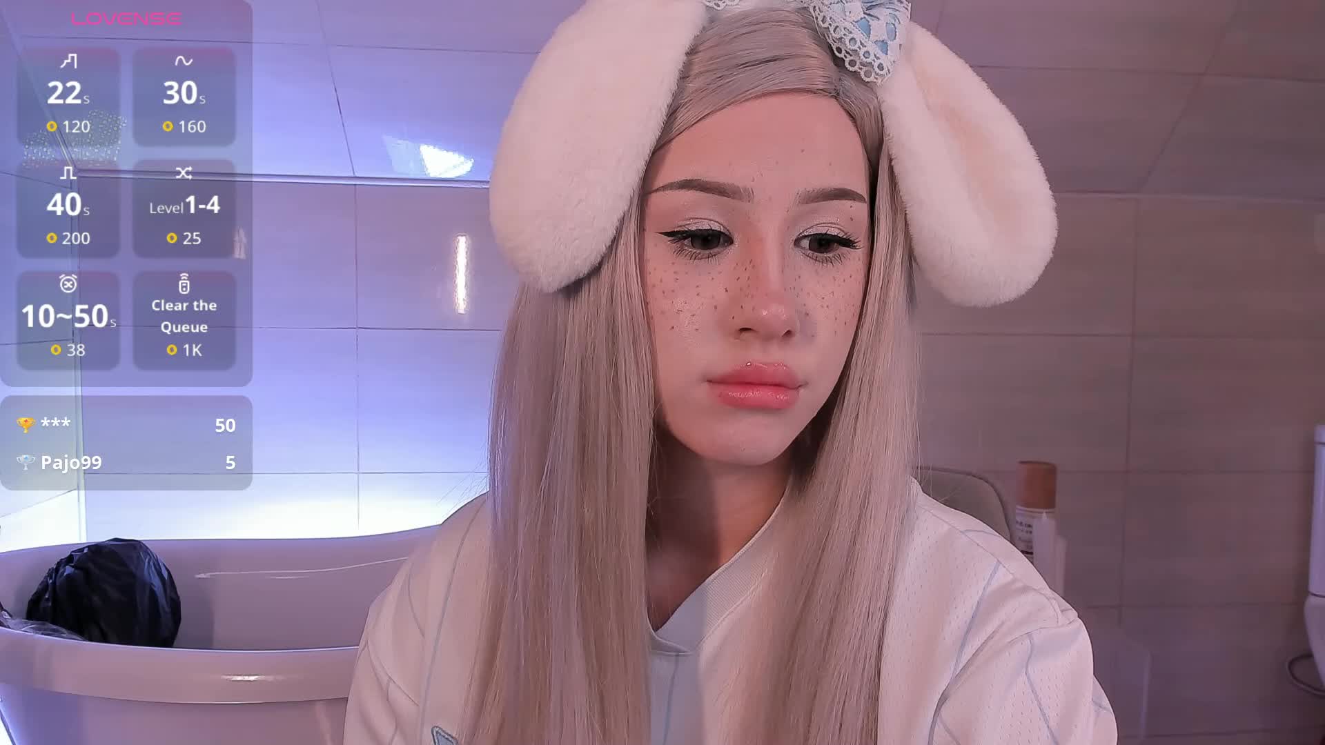 Necucubi Live Sex December 17, 2025