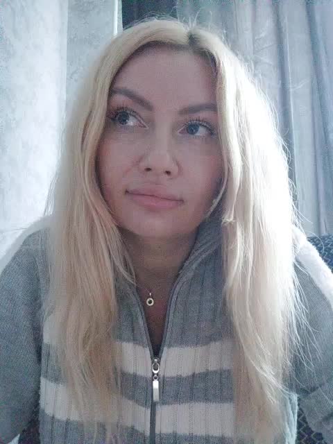 AlenaFeya Live Sex October 30, 2025