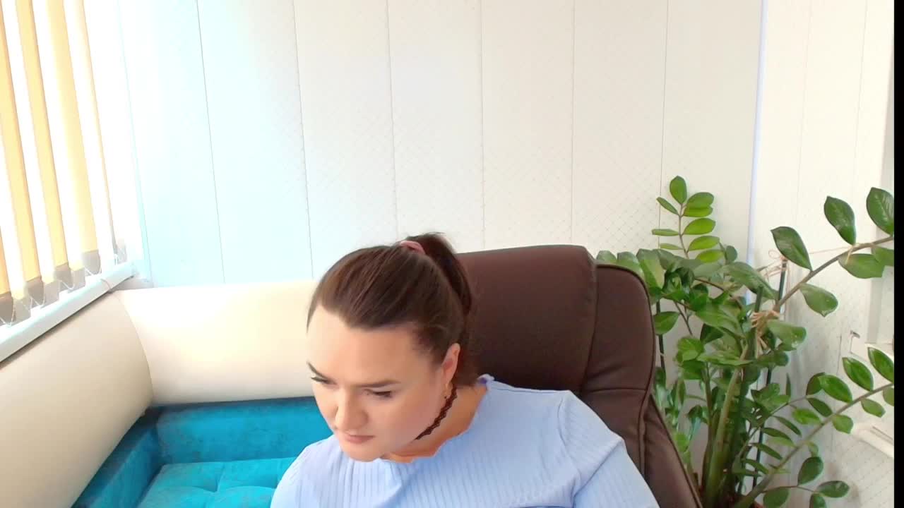 LinaCrave Live Sex December 14, 2025