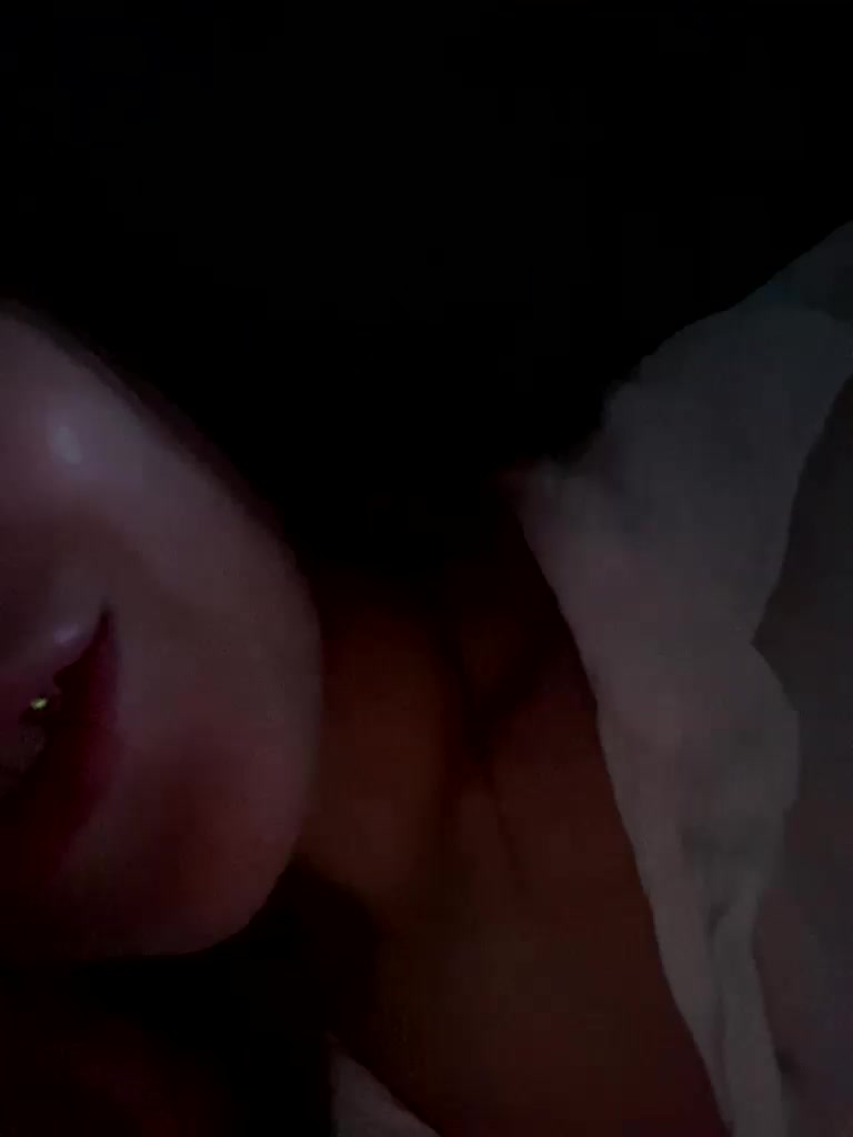 KristinaScott Live Sex December 14, 2025