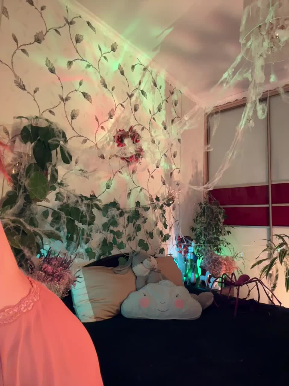 WednesdayFridayAddams Live Sex December 13, 2025