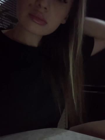 Polichkaaaa Live Sex December 14, 2025