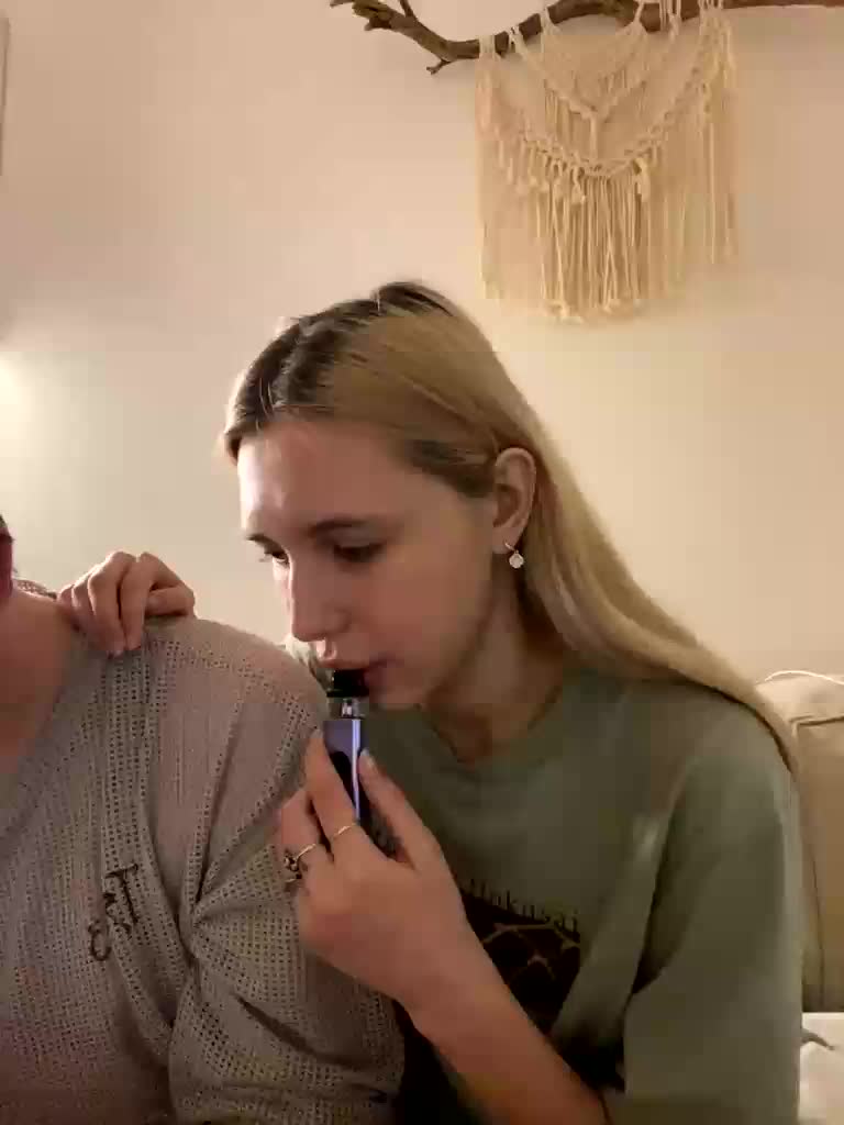 lina_wap Live Sex December 19, 2025