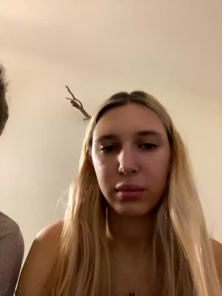 lina_wap Live Sex December 19, 2025