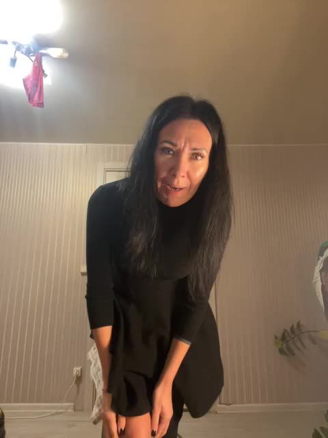 Karolina_Milf Live Sex December 13, 2025