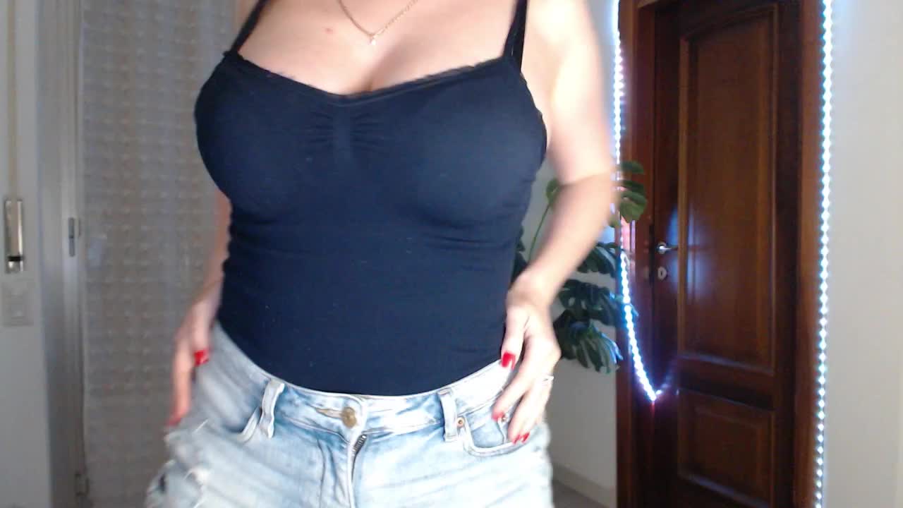 Alina-Lovely Live Sex December 14, 2025