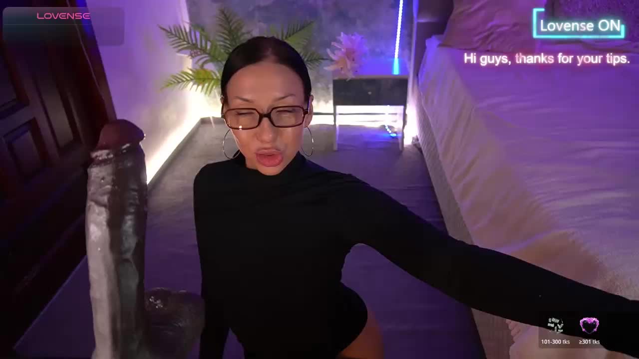 WildLora Live Sex December 13, 2025