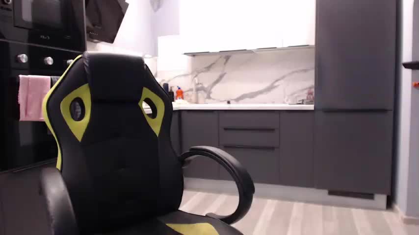 blondalina Live Sex December 17, 2025