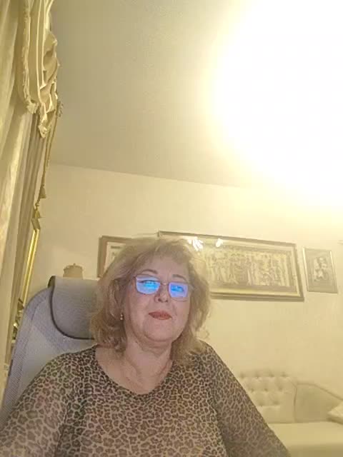 KarinkaSweet Live Sex December 13, 2025