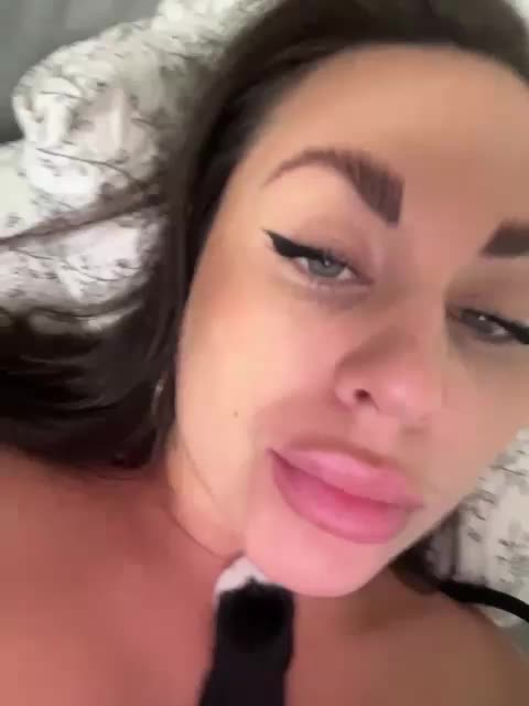 -Hennessy- Live Sex 2025.10.31