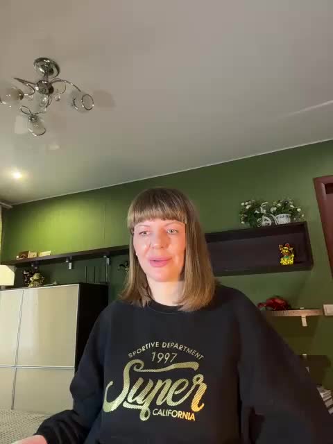 Veronika_Gold Live Sex December 14, 2025