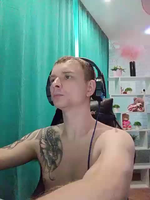 Niki233221 Live Sex December 14, 2025