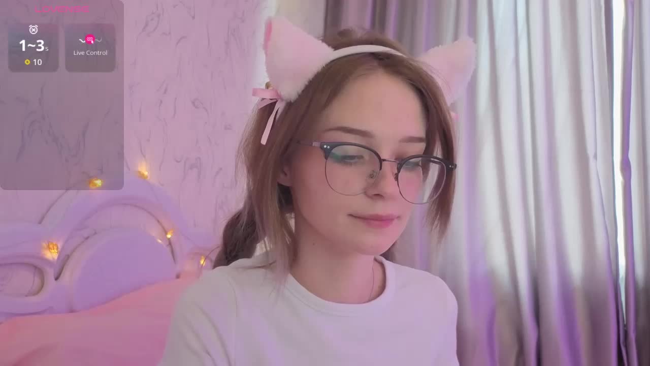 vialeta-baby Live Sex December 12, 2025