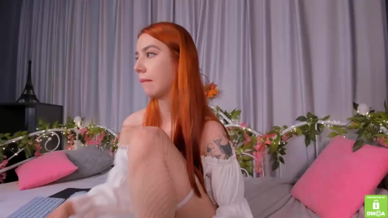 Amelia-skyy Live Sex December 14, 2025