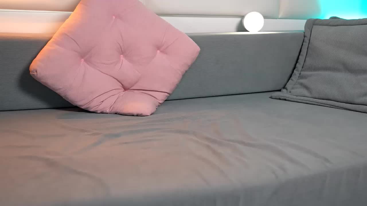 JuliaDragon Live Sex December 13, 2025