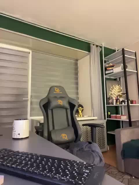 1_Aariella_1 Live Sex 2025.10.31