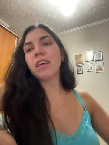 Vika19981 Live Sex December 14, 2025