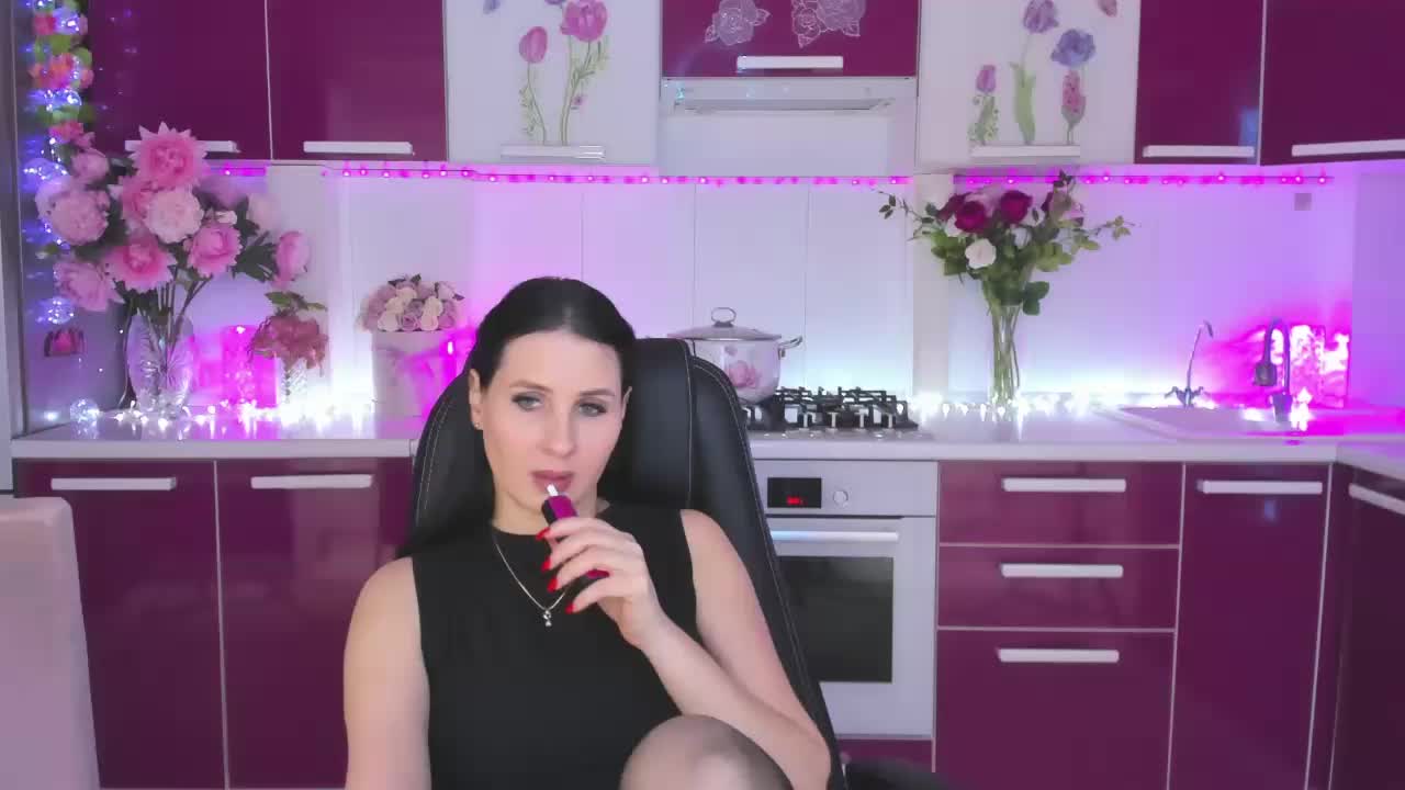 Olivija2020 Live Sex December 14, 2025