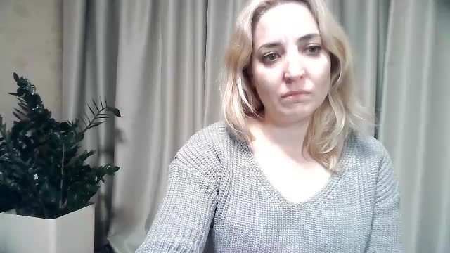 mariska-kiska Live Sex December 14, 2025