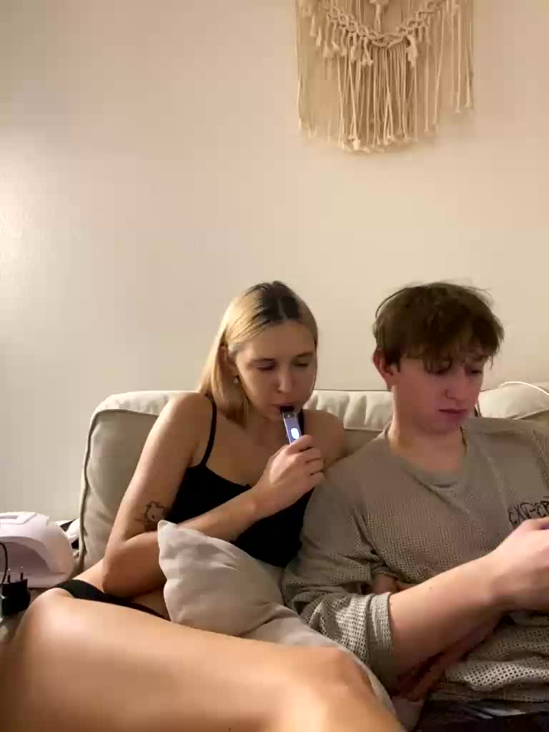 lina_wap Live Sex December 19, 2025